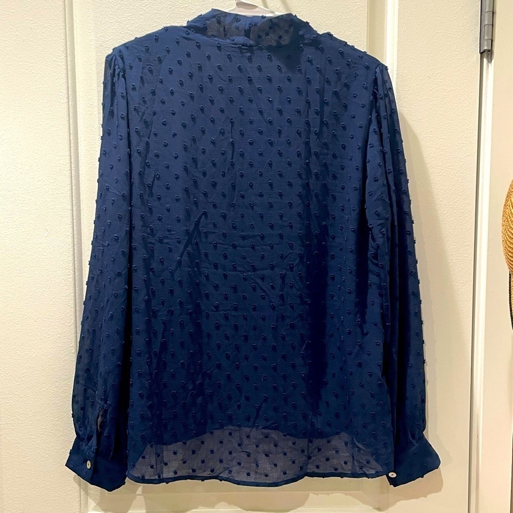 NEW…Beacon Apparel Navy Blue Wrap Long Sleeve Blouse - Picture 2 of 3